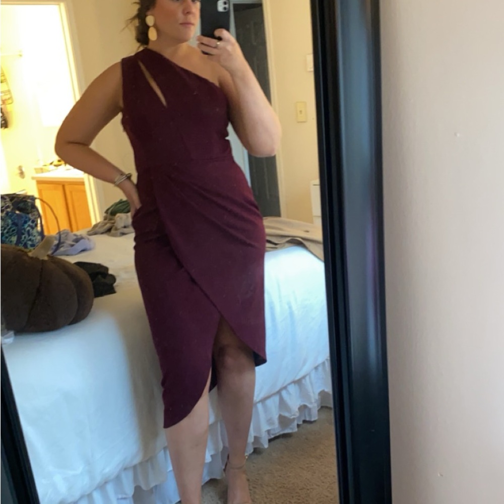 Lulus Burgundy one shoulder dress